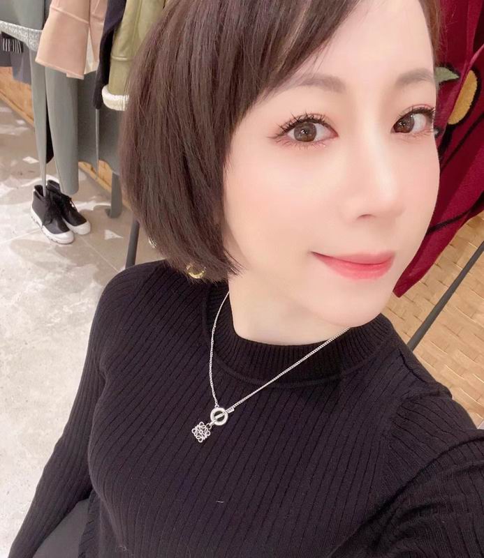 Loewe necklace 03lyx13 (1)
